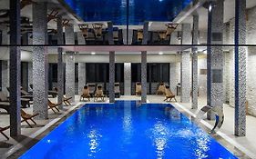 Alexander Resort